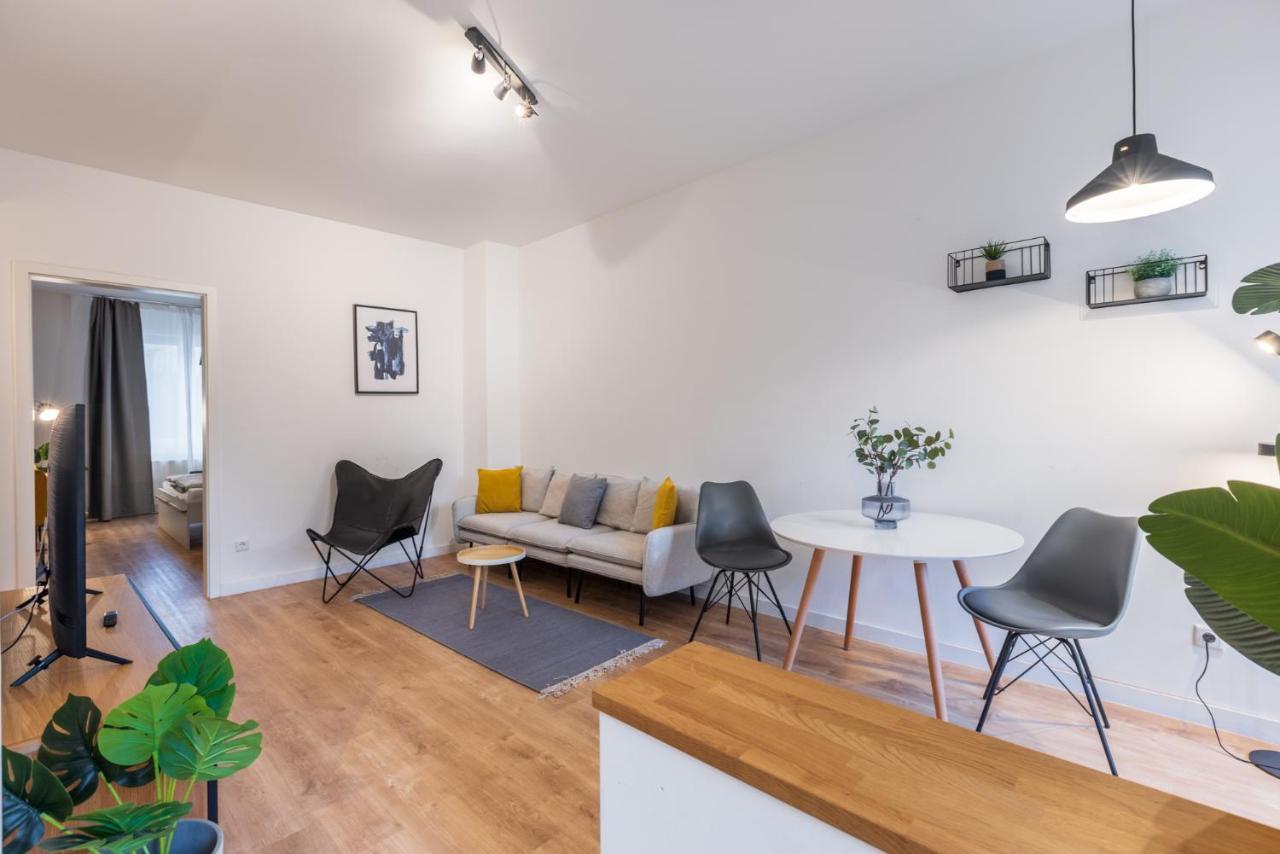 Appartement Glueck Auf Hufelandstrasse Essen